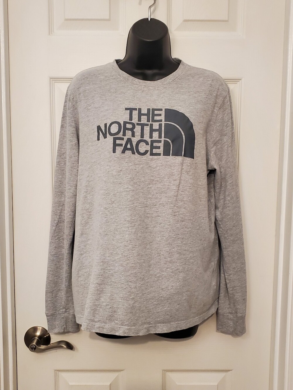 The North Face Women's Long Sleeve Logo Tee - Grey